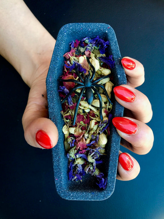 Black Widow, Bath Bomb