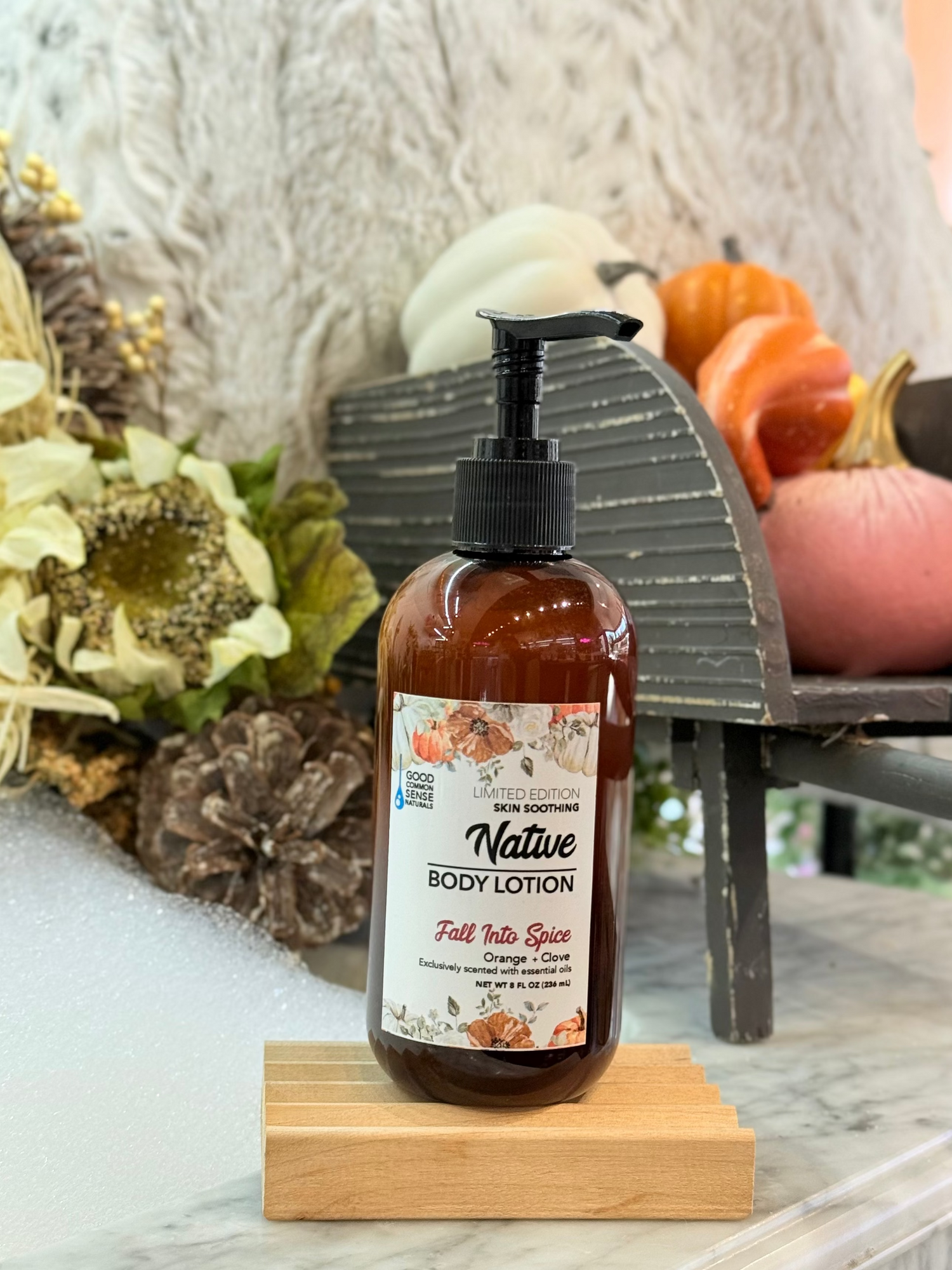 Native Fall Into Spice Body Lotion