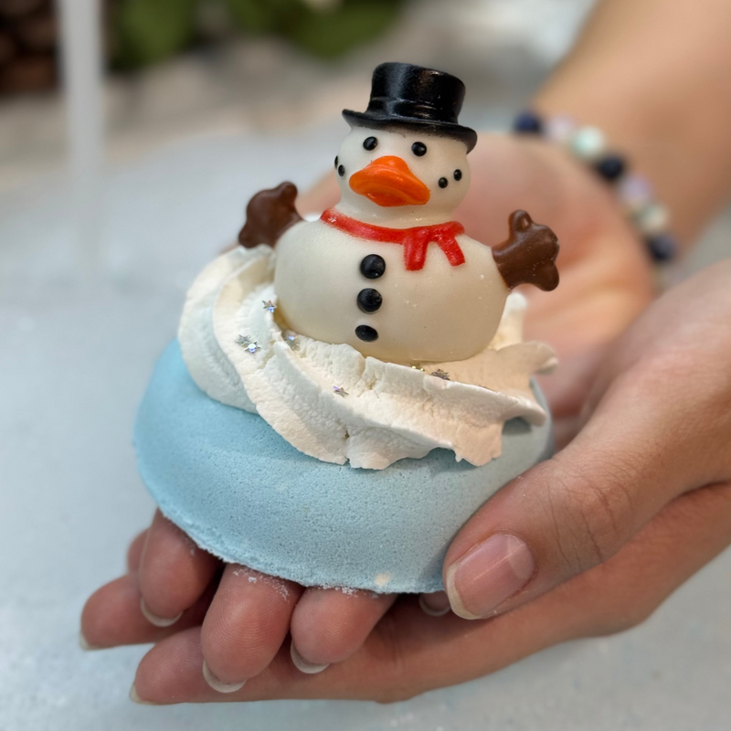 Hey Frosty! Bubble Bath Bomb