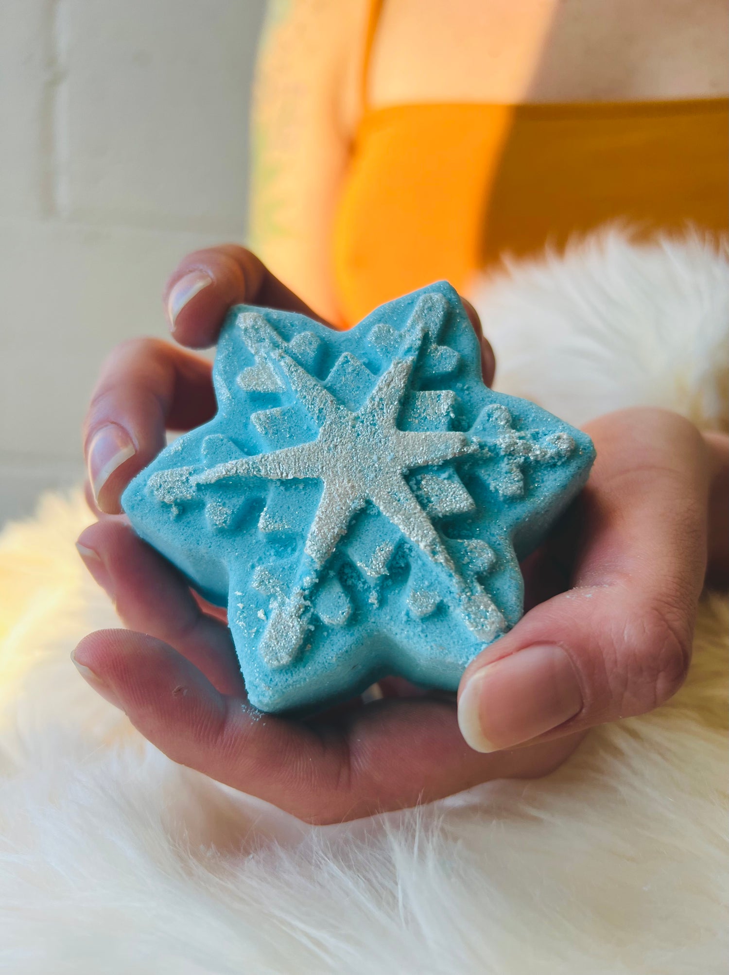 Snowflake Kiss Bath Bomb