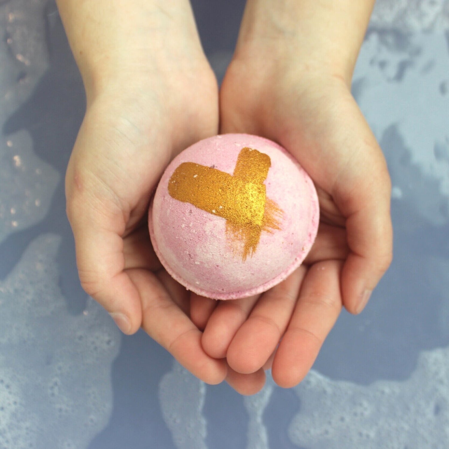 Material Girl Bath Bomb