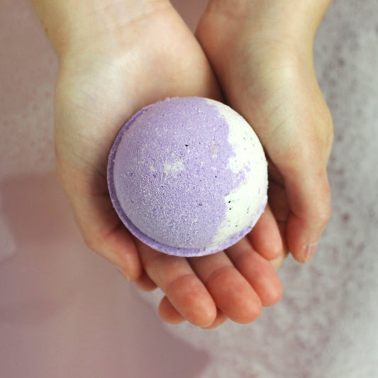 Laven-illa Bath Bomb